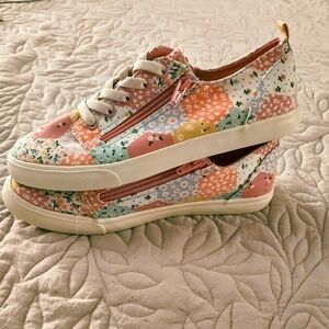 Girls Lucian patchwork floral print sneakers Size 5